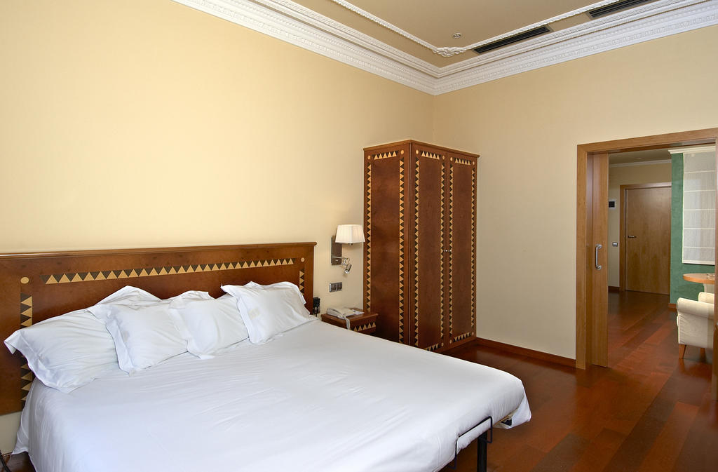 Hotel Montecarlo 4*